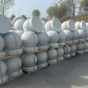 兰州 白麻花岗岩石材圆球，石球，挡车球，隔离球，景观石球，风水球等