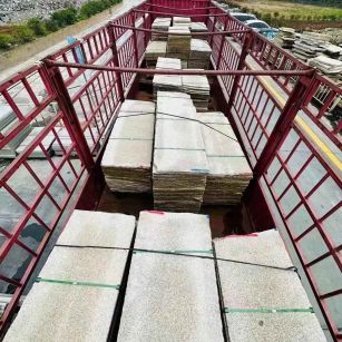 兰州 黄金麻花岗岩荔枝面，光面毛板装车完成