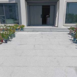 兰州 芝麻白花岗岩地铺石地面铺装