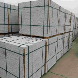 兰州 白麻花岗岩石材荔枝面地铺石（300*600*50）