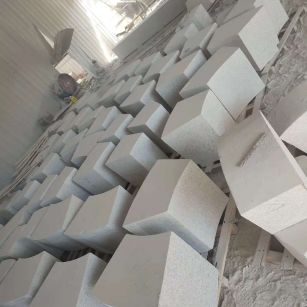 兰州 白麻花岗岩异形坐凳