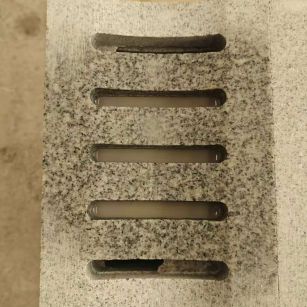 兰州 芝麻白拉丝面花岗岩U型开槽排水槽