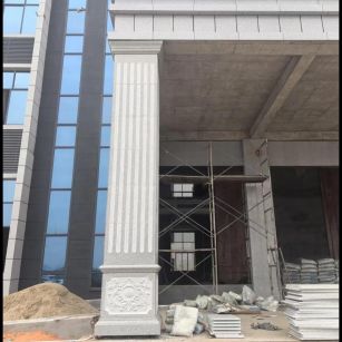 兰州 芝麻白光面花岗岩门楼大柱（罗马柱）配雕花底座