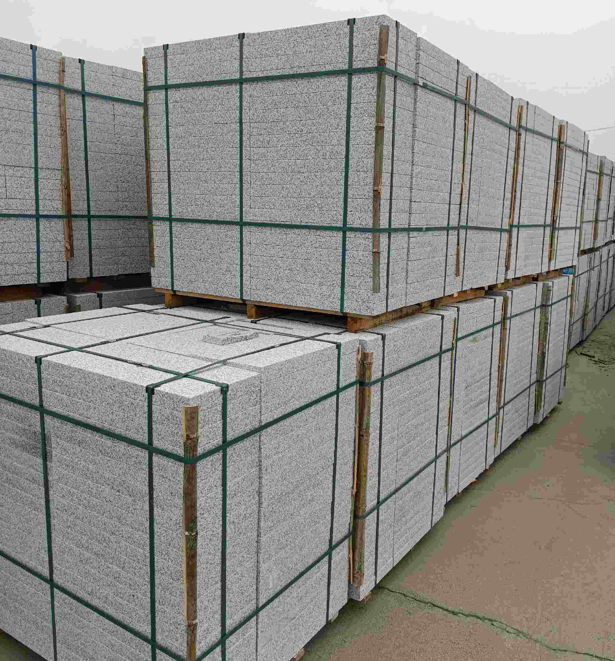 兰州 白麻花岗岩石材荔枝面地铺石（300*600*50）