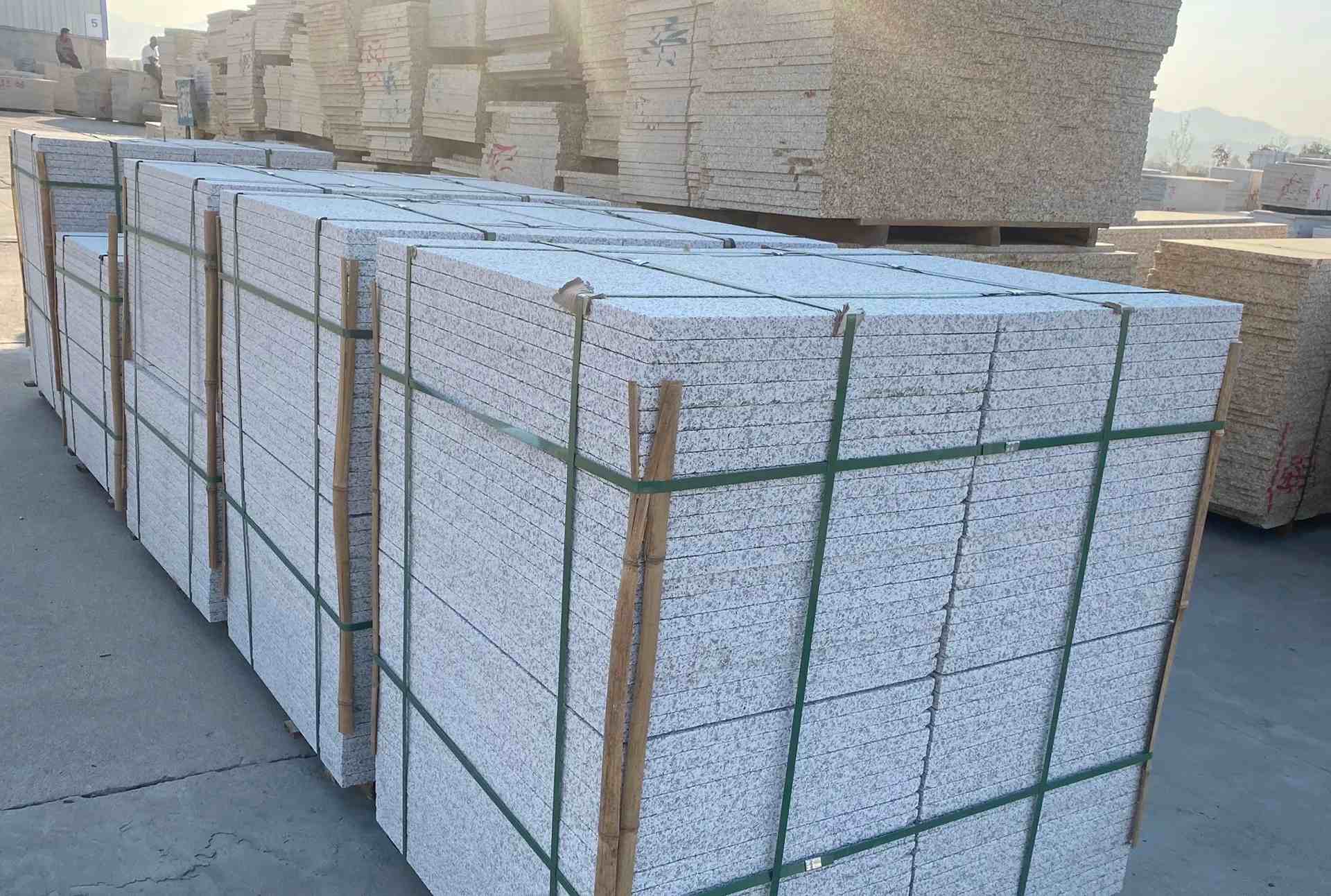 兰州 白麻花岗岩荔枝面地铺石