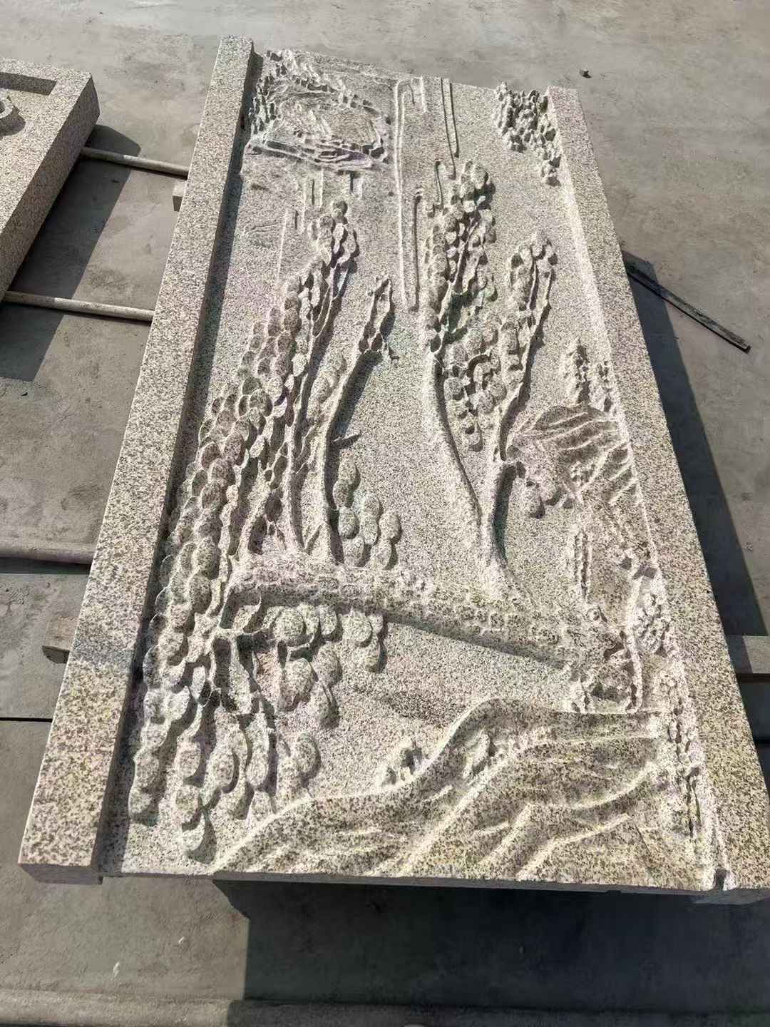 兰州 黄金麻雕刻板浮雕迎客松