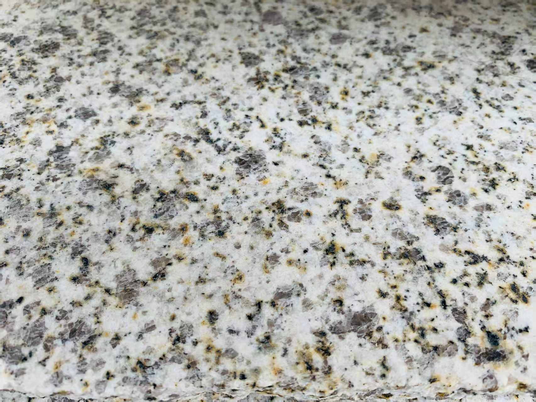 兰州 黄金麻花岗岩石材浅黄光面