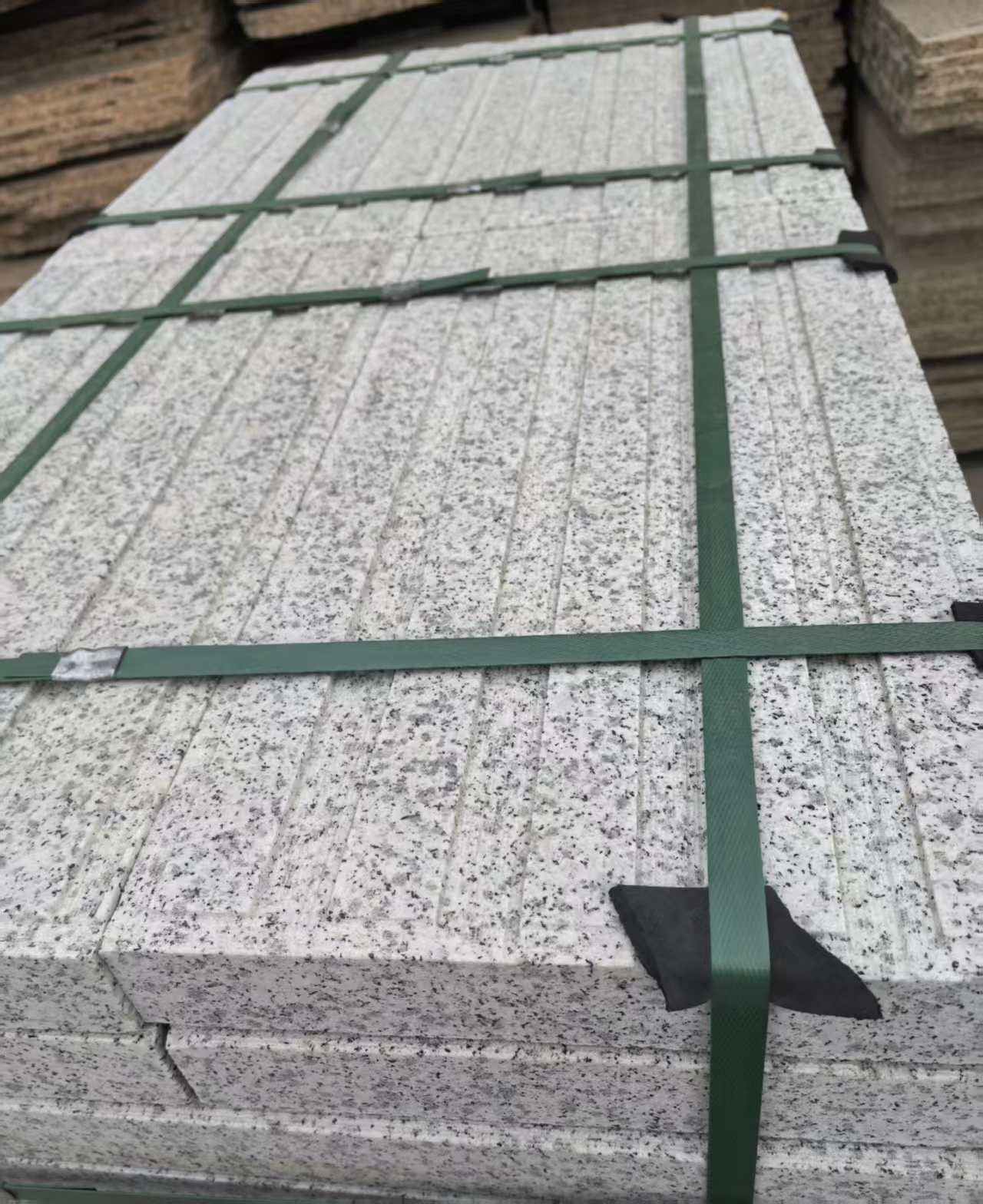 兰州 白麻花岗岩直行盲道石，盲条，地铺石