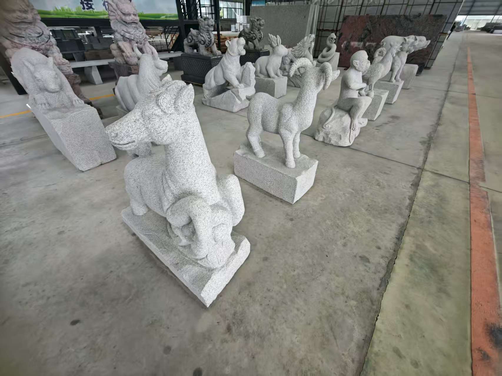 兰州 芝麻白花岗岩造型立体雕刻——十二生肖