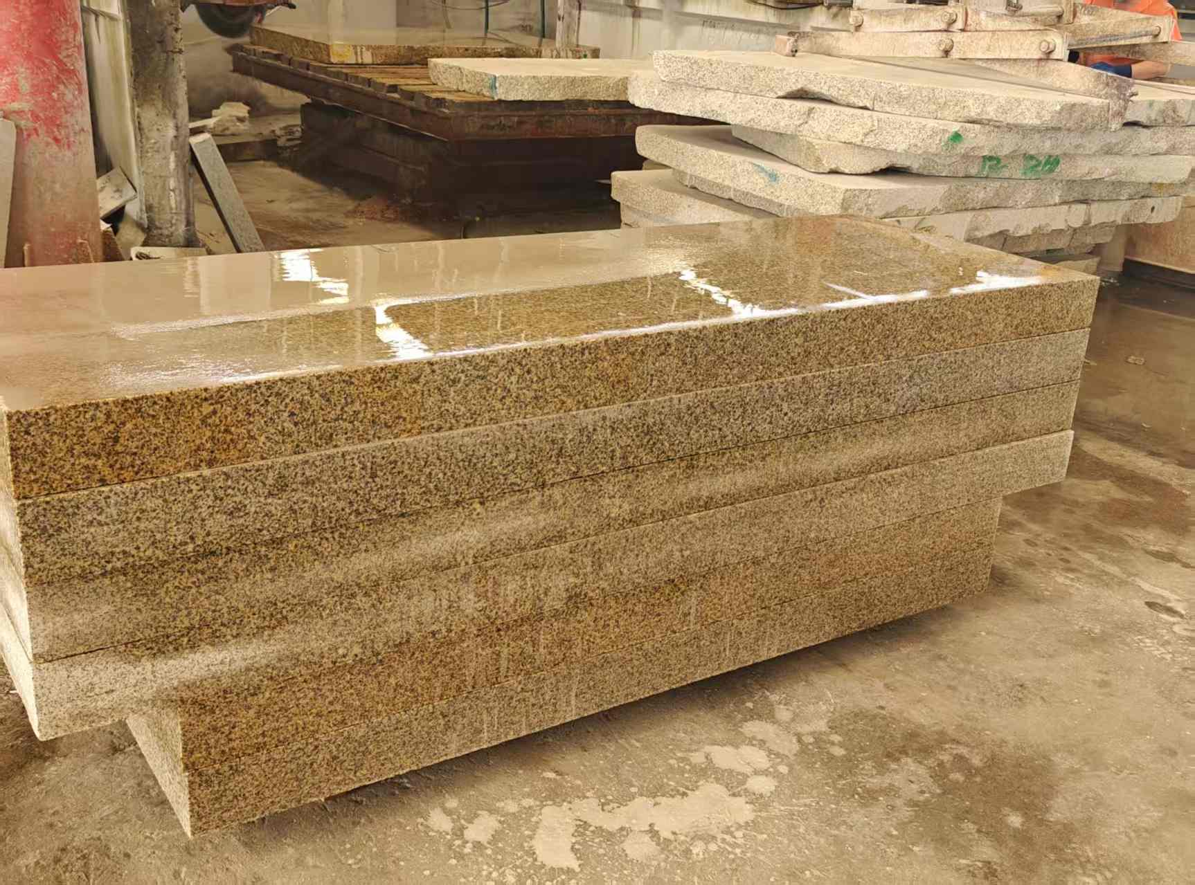 兰州 黄金麻栏杆料半成品加工中